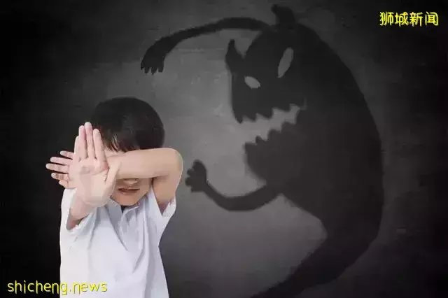 全島家長震驚!新加坡男子非禮13歲初中女生,毆打多名小學生