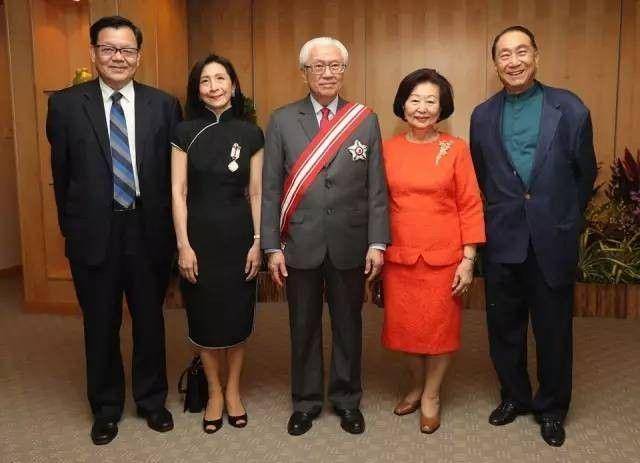 新加坡女首富,身价815亿却偏爱旗袍,优雅自信美到骨子里