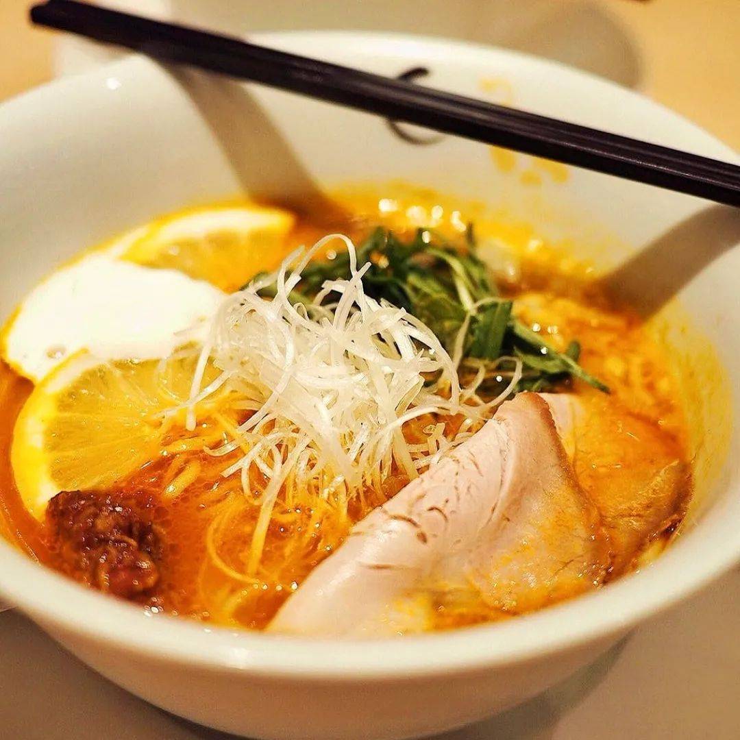 獅城高校美食 環SMU美食帶,承包你的炎炎烈日