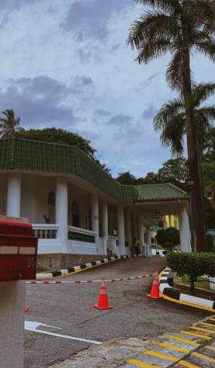 由于COVID 19病例探访,新加坡三座清真寺今日关闭