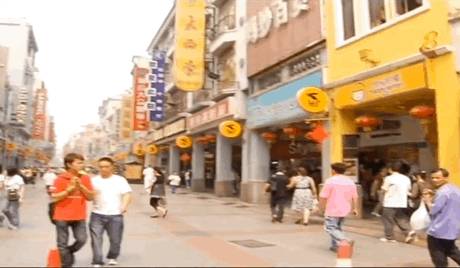 这部新加坡12年前拍的美食纪录片,藏着许多秘密