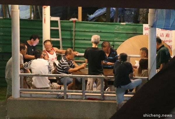 ◤肺炎疫情◢ 疫情挡不住赌瘾 逾10男女凉亭聚赌被捕