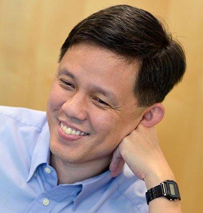 ◤武汉肺炎◢ 抢口罩抢厕纸囤积物资 “举手”部长酸港人“低能”