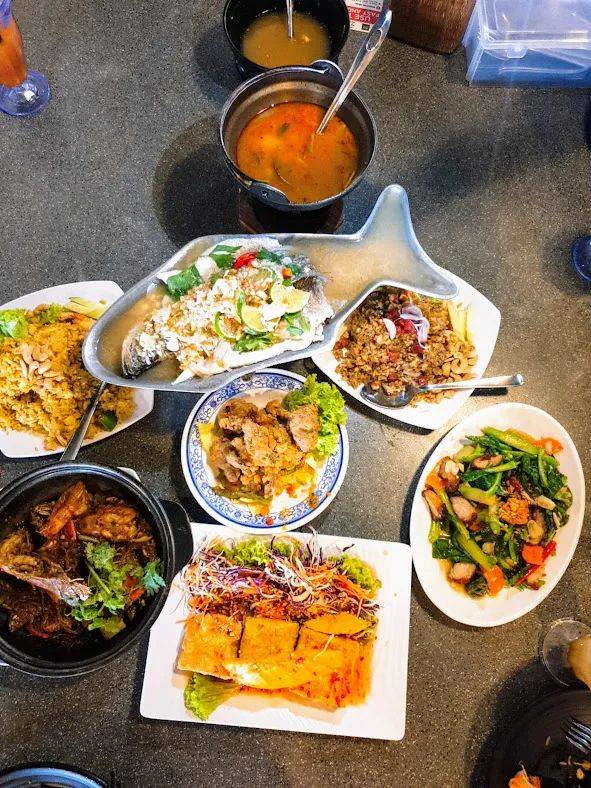 新加坡這家泰國餐館居然有100多種泰式料理@暹羅村!酸酸甜甜的口味嗨翻你的味蕾