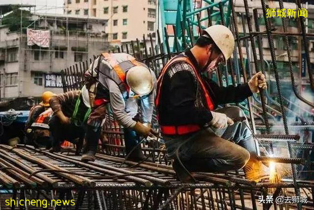 中国工人在新加坡告别廉价时代！老板们反对但政府和百姓支持