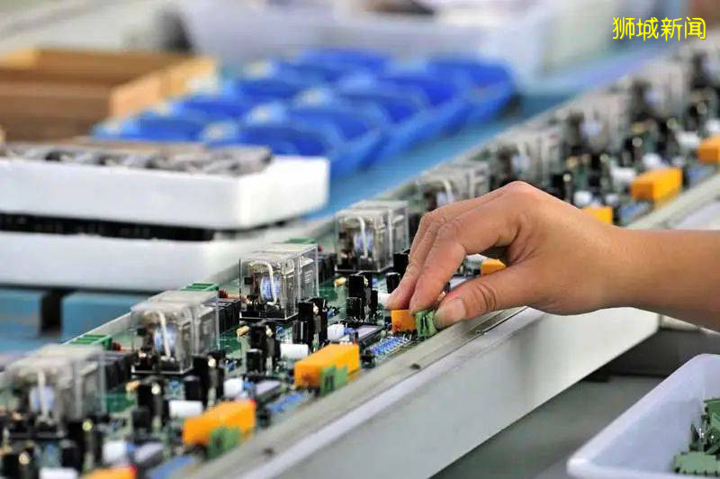 疫情冲击全球供应链,更多国家承诺同新加坡合作保持贸易和物流畅通