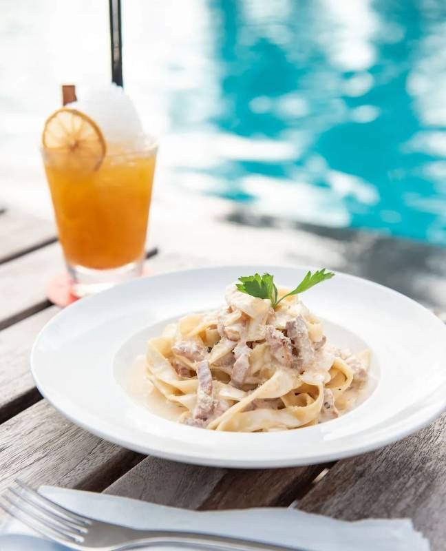 陽光、海浪、沙灘、椰樹,來這些獅城海灘Club/Bar一站式打卡