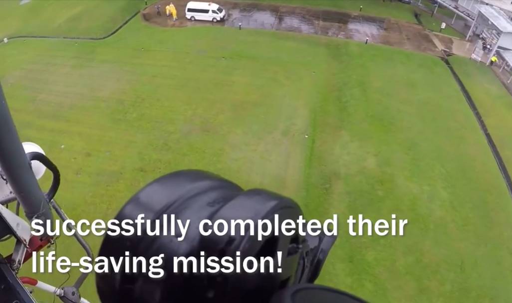 新加坡空軍出動直升機，爲了從遊輪上救人