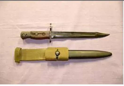 带防狼喷雾、玩具枪上街!你违法啦