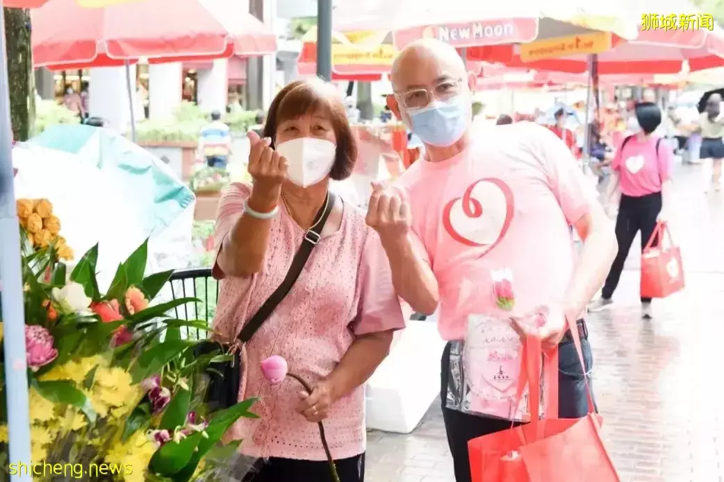 母親節當天，在新加坡的他們讓人感動落淚