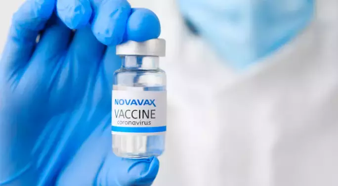 在新加坡,打科兴/国药必须接种第四针!否则