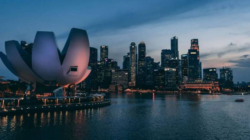 中美貿易戰，新加坡成最大贏家？既獲投資又創工作機會