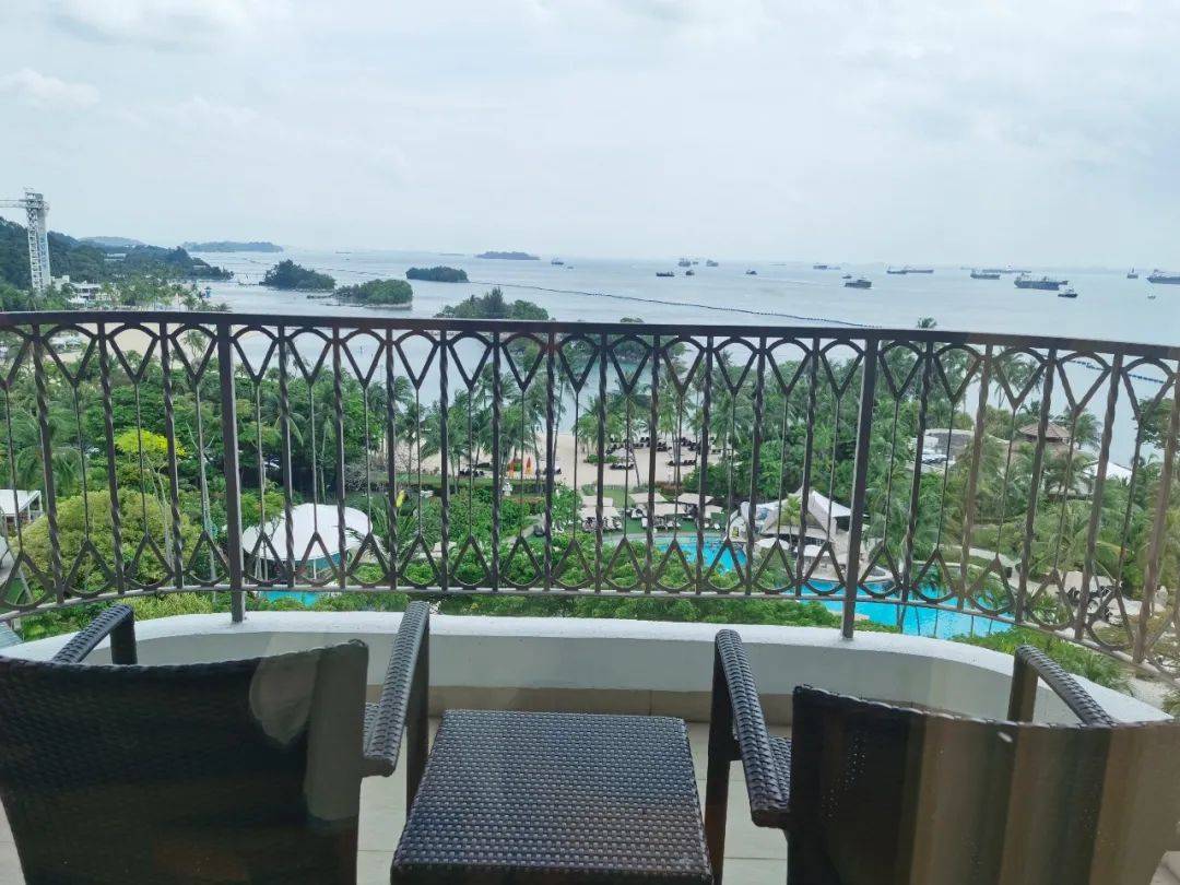 吃土也要去!1家3口嗨翻新加坡五星級酒店,私人沙灘、樹屋、兒童俱樂部…太值了