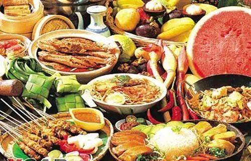 咖椰酱由椰子加蛋、糖及班兰叶制成，尝一口立即涌起一种平凡简单的幸福感