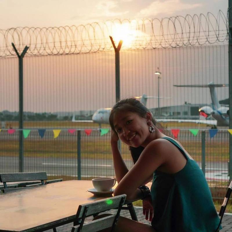 Soek Seng 1954 機場旁的咖啡廳☕️ 室外看飛機、室內看腳踏車，視覺和味覺雙重盛宴