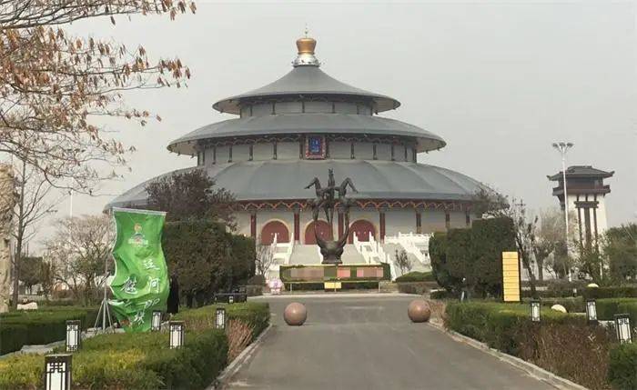 中國年度十大最醜建築，“山寨版”新加坡金沙酒店在列