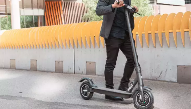 最新!4天後,新加坡20個新政開始生效!明年這類人不能申請、更新PR和准證