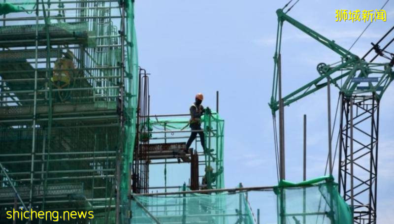 獅城貿工部長：設法讓更多外籍員工入境 讓停滯建築項目恢複