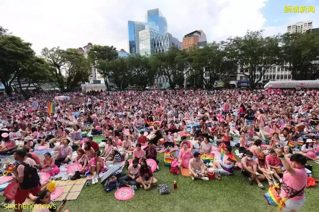 【多圖】時隔2年，數千人讓新加坡的這裏變成粉紅海洋