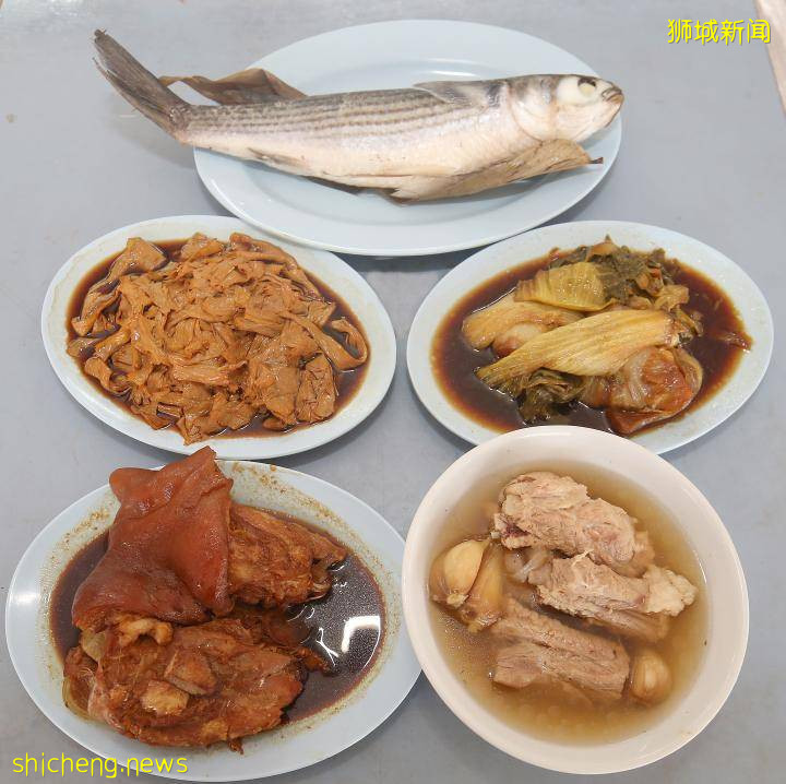 儿勤学熬汤头调味 盼留住老字号美味