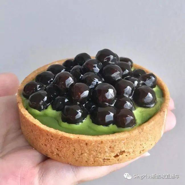 珍珠奶茶全面占领新加坡！连必胜客都推出了珍珠奶茶披萨