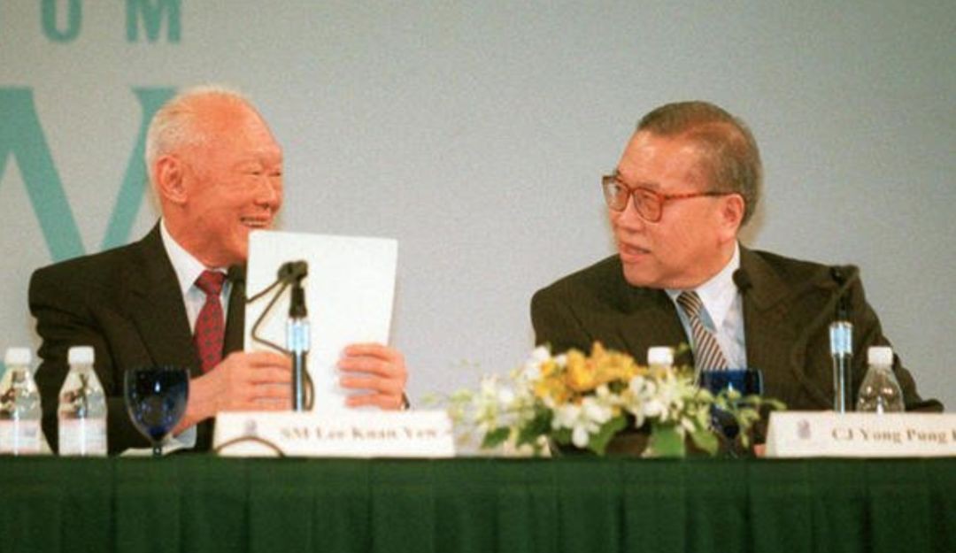借李光耀抄笔记的他，放弃200万年薪​，让新加坡法治成亚洲第一！