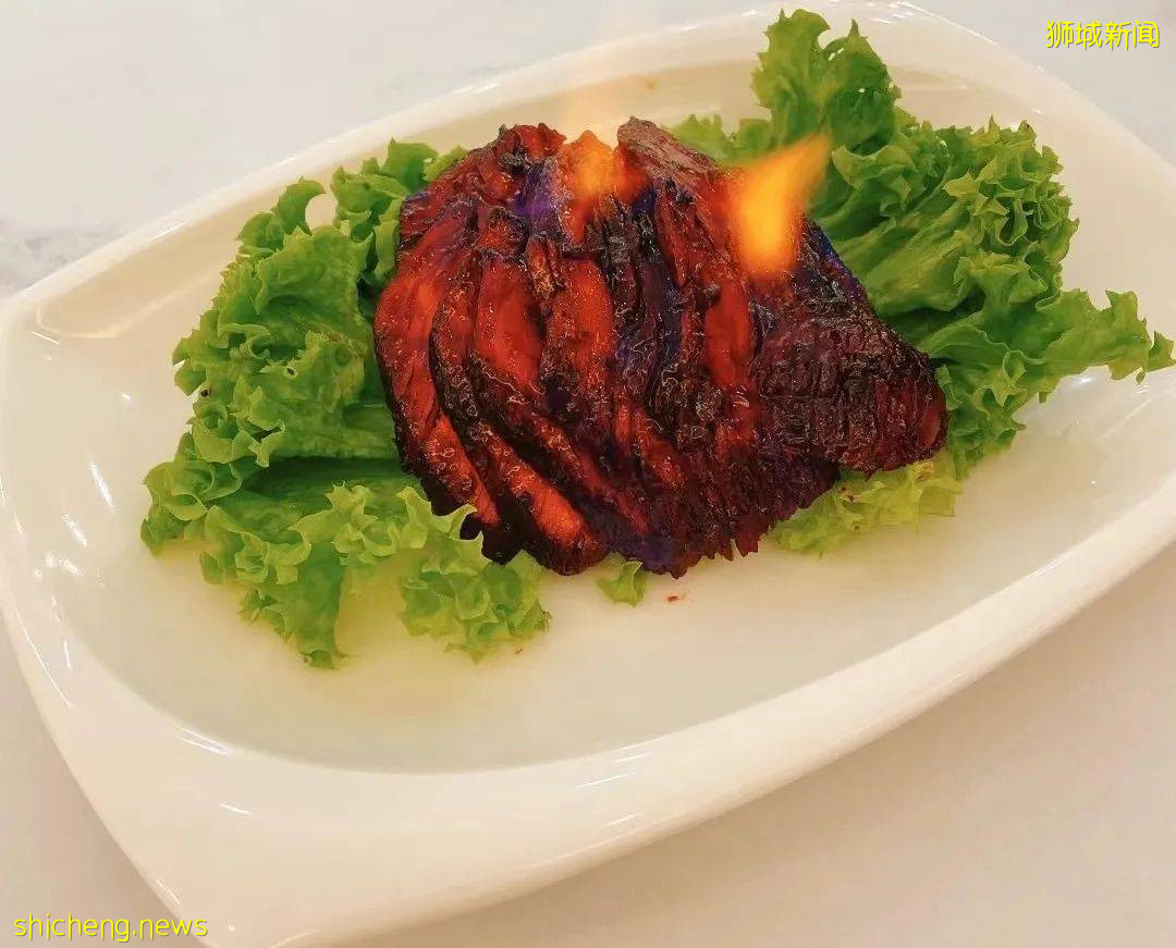 知名本地白米粉联手麻辣小龙虾,今年圣诞最佳气氛组