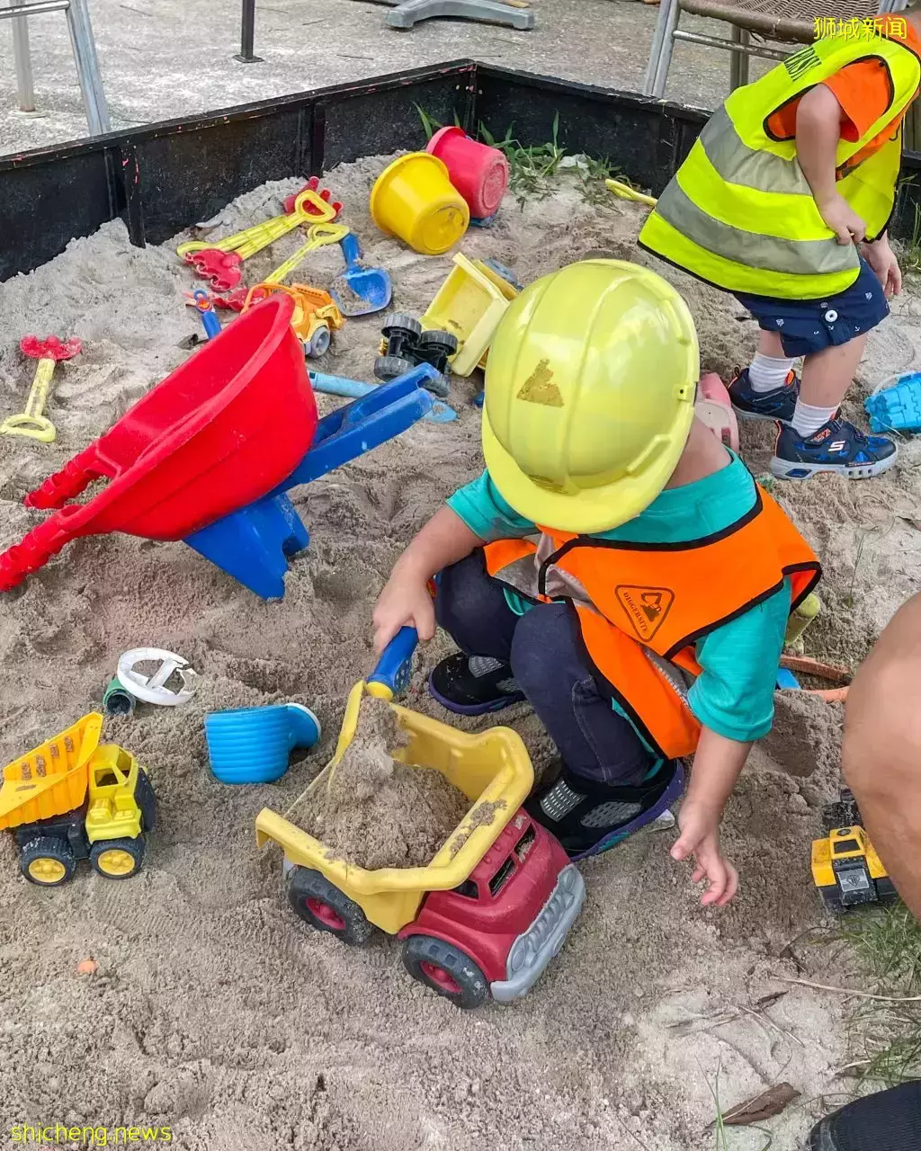 Diggersite圣诞特别活动🌲操作挖掘机+充气城堡+手作活动,带娃来铲泥挖土