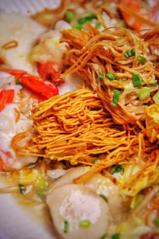 狮城港式粤菜四大名厨之一,坐镇新加坡河畔20年老字号,为你带来惊喜和福利