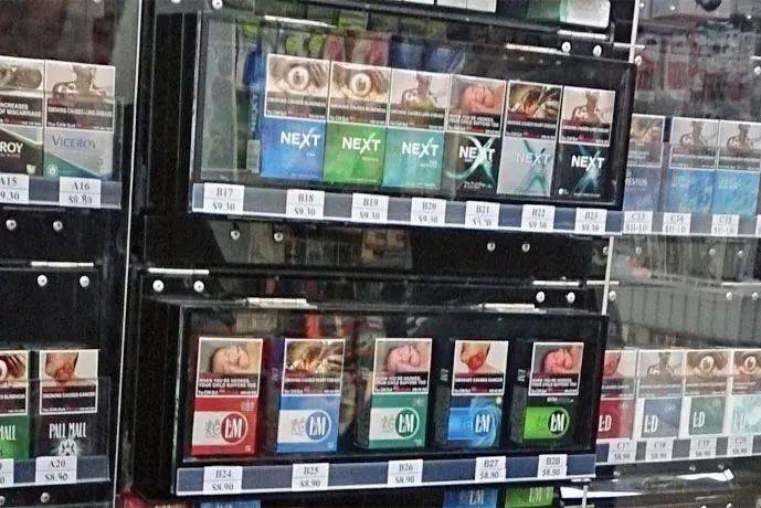 新加坡的禁烟法超严格!抽烟被罚会影响下次入境