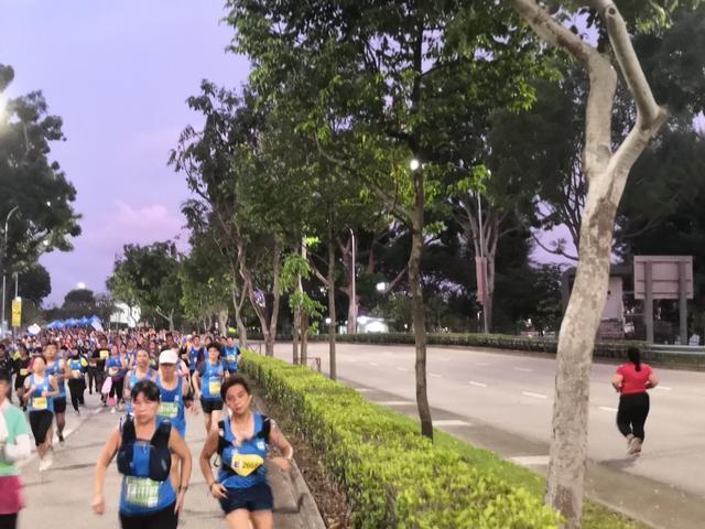 玩赛记:新加坡渣打马,夜游神出没,愈夜愈美丽