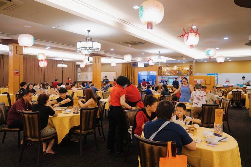 隐藏在HDB的超正宗广式点心店!传统手推车上菜,人均30新点心自助吃到撑