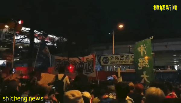 全网群嘲：东京奥运开幕式像阴间！设施简陋、开除导演乱透了！中新选手惊艳出场