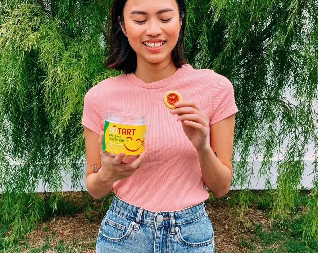 新春限定🍍搜罗新加坡好吃的黄梨酥!味道酸甜开胃,饼皮松软、馅料有层次😍