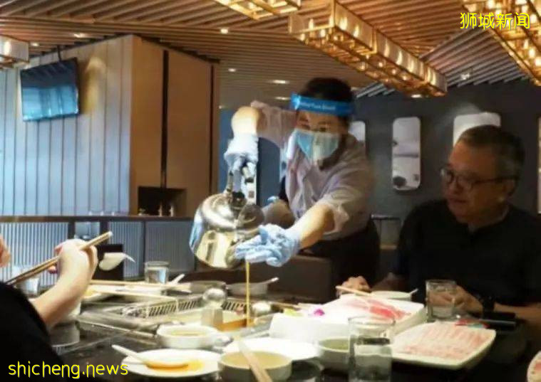 不受国内关店300家影响,新加坡海底捞不减反增