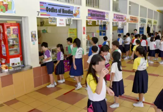 怎么买饭？搭校车？认识新同学？新加坡小学生10个干货小贴士