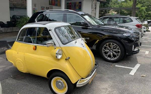 持特殊拥车证‧限制上路45天 复古宝马好可爱