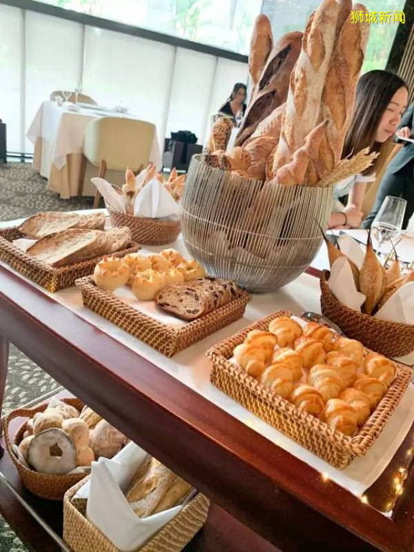 疫情下人均400新的米其林三星都變成這樣了