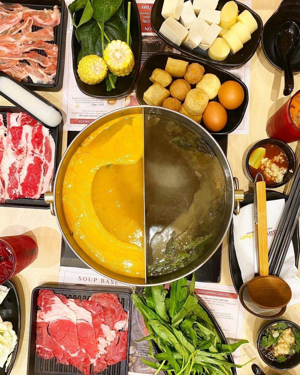 火锅优惠专场😎 寿星免单、午间促销涮肉涮到爽!优惠价格无限畅吃💥