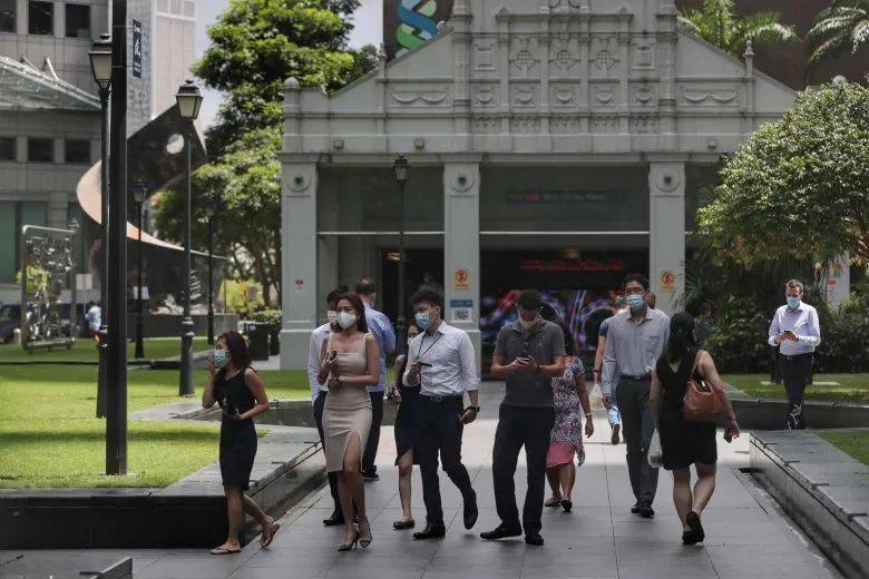新加坡解封第三阶段要来了？今日当局宣布一系列放宽措施，下周一起更多员工可以返回公司