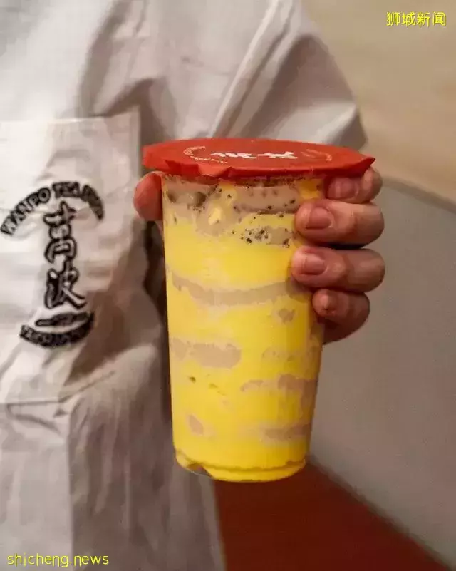 全新台湾奶茶店Wanpo Tea🧋“鸡蛋糕奶茶”独特口味轰炸坡岛😱黄澄澄挂壁很刺激食欲