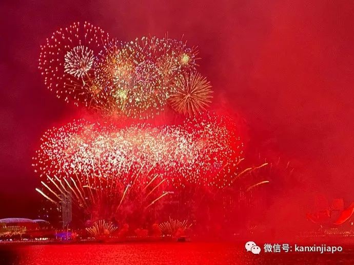 超酷炫！2020跨年烟火，无人机方阵，灯光秀照亮新加坡