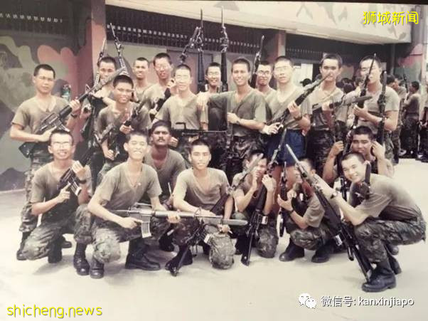 新加坡向军人们,致敬