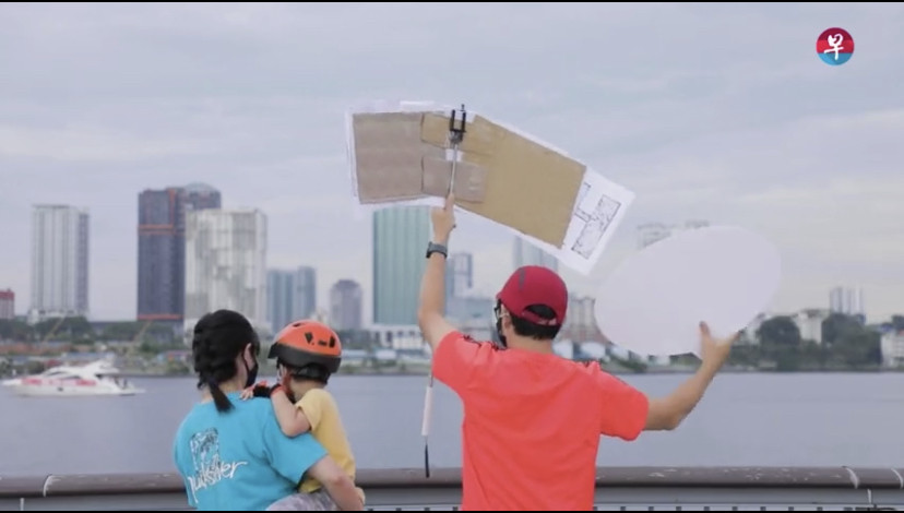 世界上最遙遠的距離，是你明明在我眼前，但我卻不能擁抱你