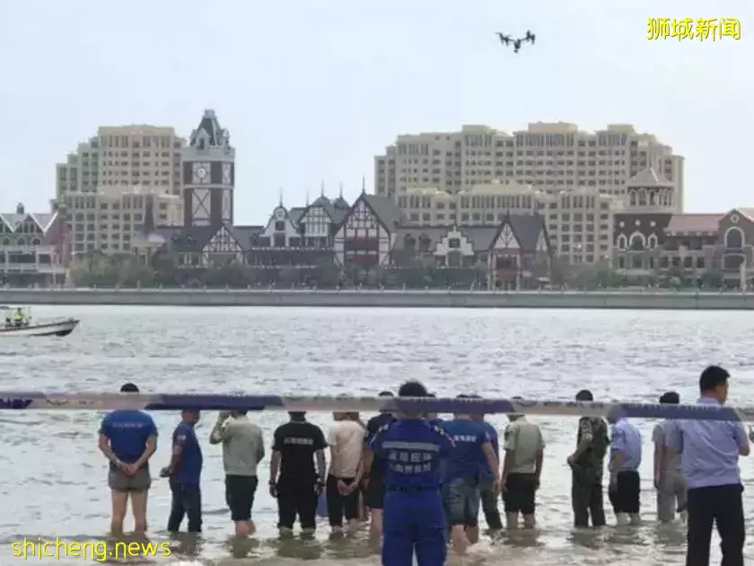 “我只是离开了20分钟,我的女儿就沉入了游泳池底……”