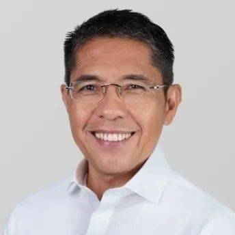 新加坡新一屆國會，半數議員竟然都畢業于新加坡國立大學