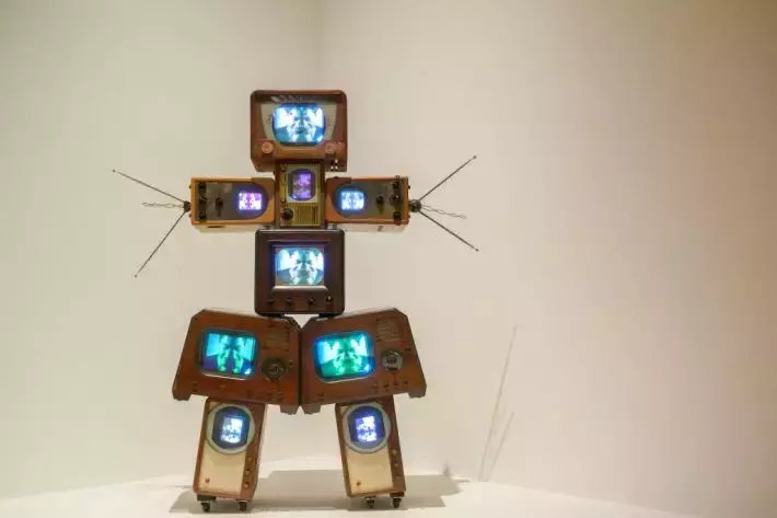 刷爆朋友圈的白南准世界巡展，最後一站就在新加坡！隨手一拍都是大片