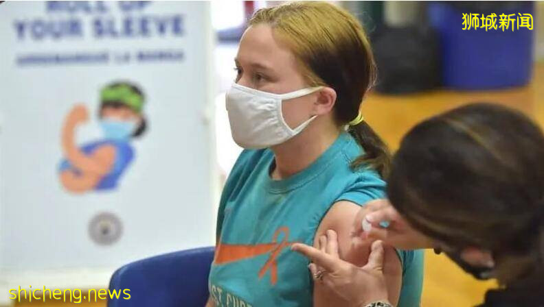 新加坡部长集体喊话:要追打第3剂疫苗哦