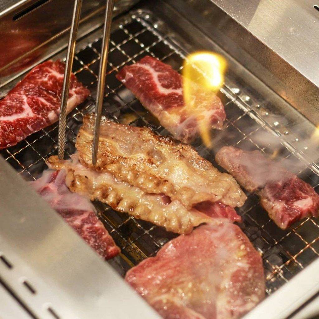 一人食餐廳王牌指南☝🏻 單獨吃飯不孤單！開啓自己的烤肉、壽司派對