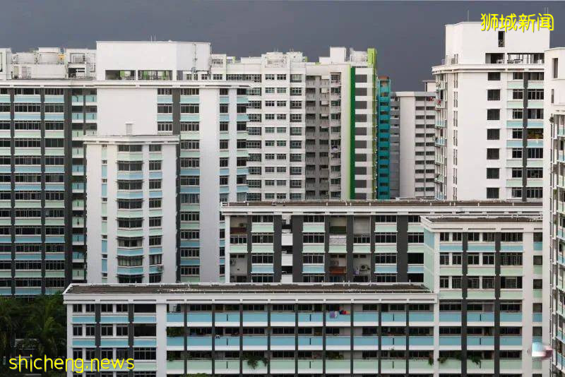 獅城熱點 新加坡“中國領事”APP首批證件申請辦妥發出